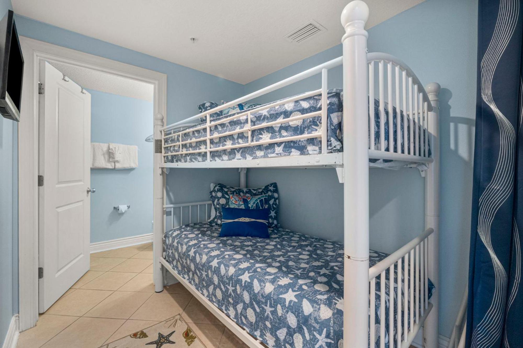 Palazzo #505 By Nautical Holiday home *